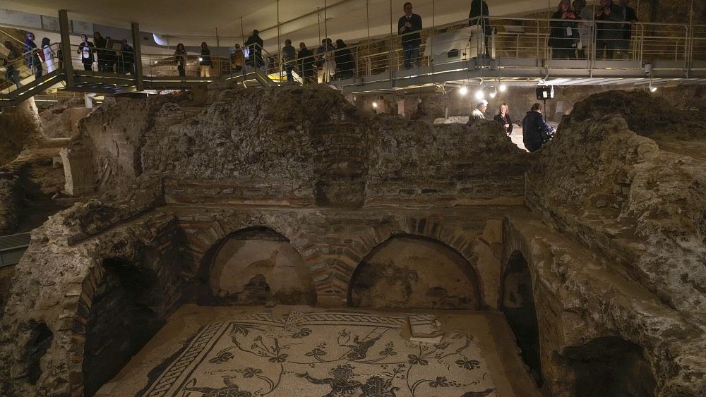 Журналисти посещават древен некропол по Виа Триумфалис, археологическа зона, съдържаща