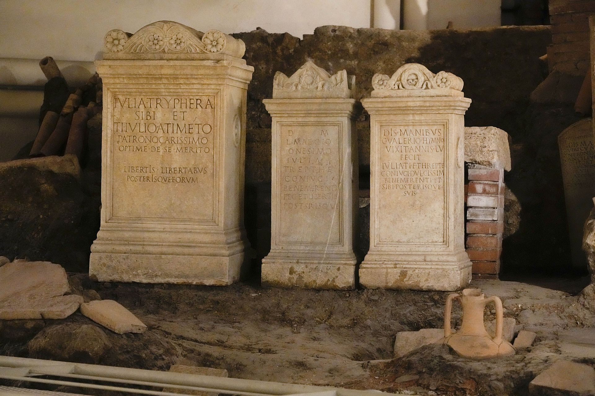 'City of the dead': Vatican Museums opens ancient Roman necropolis to ...