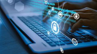  Нов отчет от ирландски орган за наблюдаване на гражданските свободи акцентира това, което те назовават ​​„ европейска рецесия на сигурността 