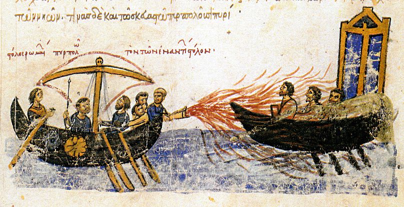 یک نقاشی مربوط به قرن ۱۲ میلادی که یک کشتی رومی را درحال پرتاب آتش نشان می‌دهد