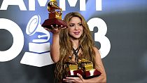 Shakira brilha nos Grammys Latinos