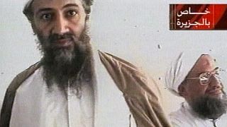Oszama bin Laden egy 2001-es videófelvételen