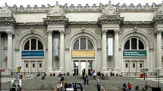 New York'taki Metropolitan Sanat Müzesi'nin ön girişi.