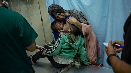Niños palestinos heridos. 