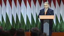 El primer ministro húngaro, Viktor Orban, pronuncia un discurso tras ser reelegido presidente del partido gobernante húngaro Fidesz en Budapest, 18/11/2023