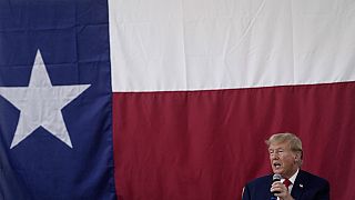 يتحدث ونالد ترامب إلى قوى الأمن في تكساس، مطار جنوب تكساس الدولي -19 نوفمبر 2023