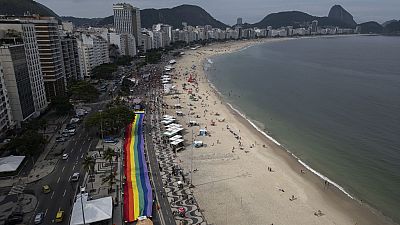 Celebração da  28.ª Marcha do Orgulho Gay na praia de Copacabana, no Rio de Janeiro, Brasil