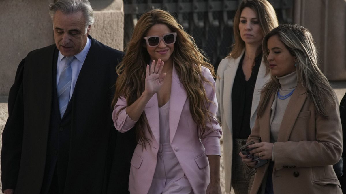 Cantora Shakira chega ao tribunal, em Barcelona