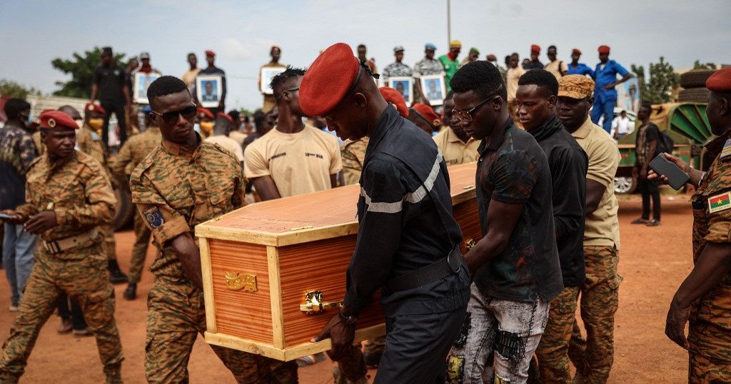 Burkina: fifteen civilians killed in “simultaneous attacks” this weekend