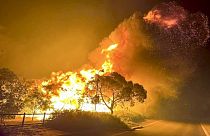 Außer Kontrolle geratener Brand bei Perth