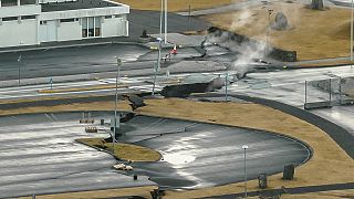  L'Office météorologique islandais indique que la police a décidé d'évacuer Grindavik après que l'activité sismique récente dans la région se soit déplacée vers le sud en direction de la ville. 
