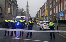 پلیس ایرلند از عبور و مرور در محل حمله جلوگیری می‌کند