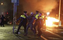 Noite de violência em Dublin