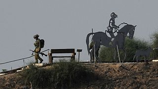 یک سرباز اسرائیلی در مرز با نوار غزه به تاریخ ۲۳ نوامبر ۲۰۲۳