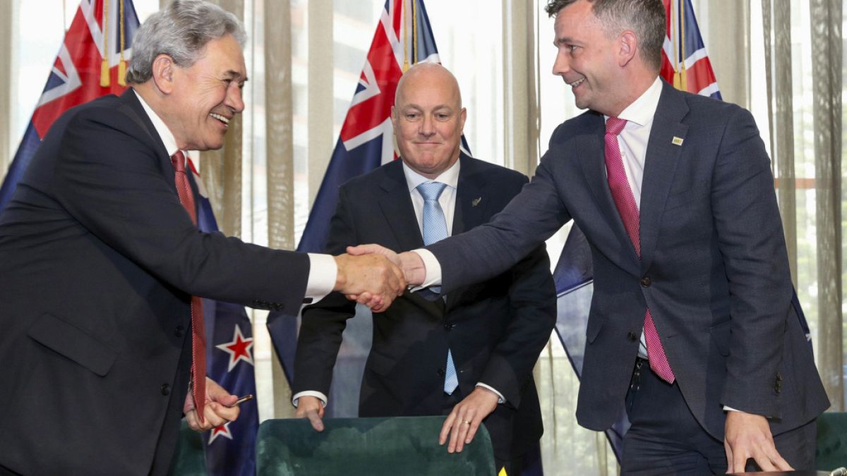 Christopher Luxon ha formado una coalición con Winston Peters, líder de New Zealand First y David Seymour, de ACT.