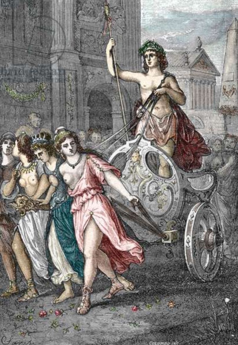 Roma İmparatoru Elagabalus kadınlar tarafından çekilen bir savaş arabası üzerinde geçit töreni yaparken