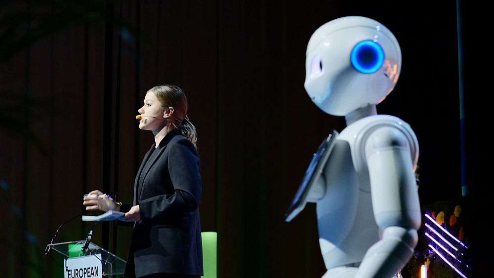 Автоматизация, алгоритми и необходимостта от адаптиране: Как AI променя света на работата