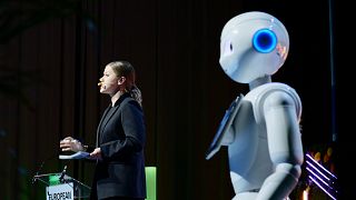  In che modo l'intelligenza artificiale sta ridisegnando il mondo del lavoro?