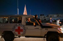 Заложники были вывезены из Газы сотрудниками Международного Красного Креста
