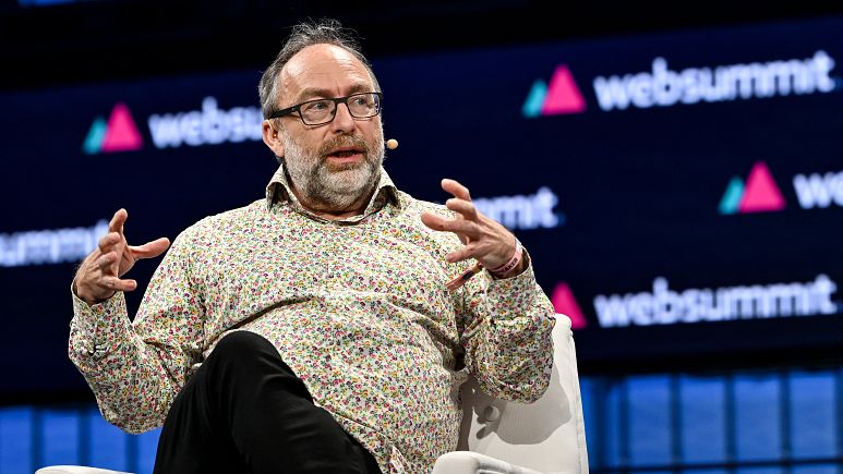 TAKE THAT, ELON MUSK! Wikipedia founder Jimmy Wales: “Are you 12-years-old, Elon?” 😝