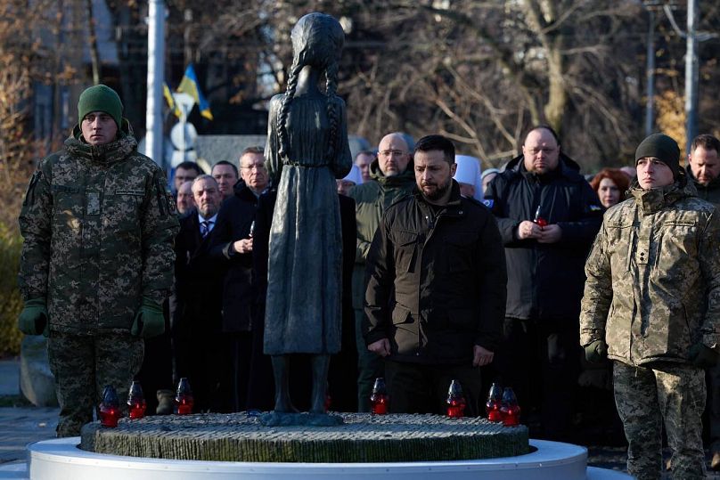 Zelensky alla commemorazione. (Kiev, 25.11.2023)