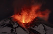 Извержение в одном из кратеров Этны