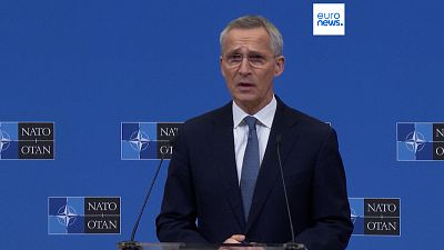 Stoltenberg reconoce que la línea del frente apenas ha avanzado