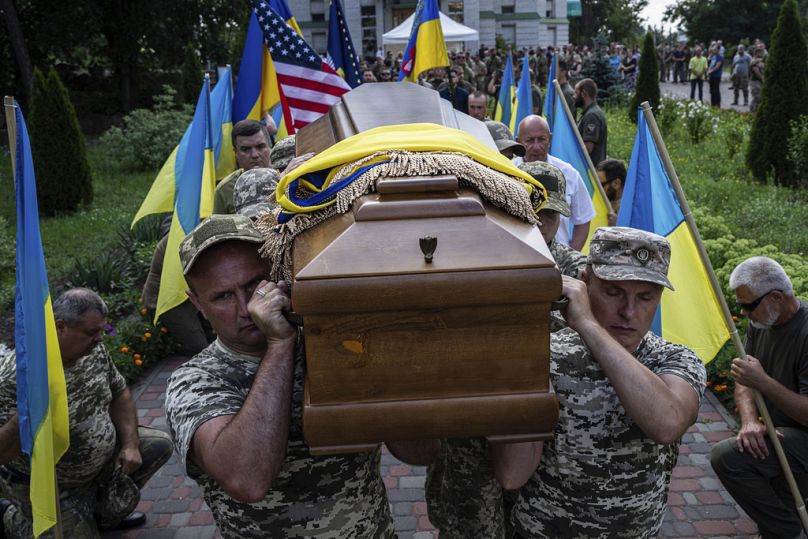 Katonai temetés Ukrajnában