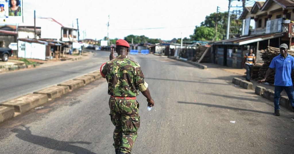 Sierra Leone: 18 members of security forces buried