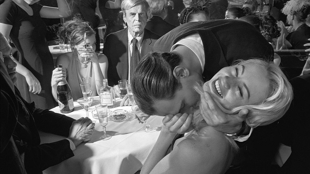 Acclaimed American photographer Larry Fink dies aged 82 thumbnail