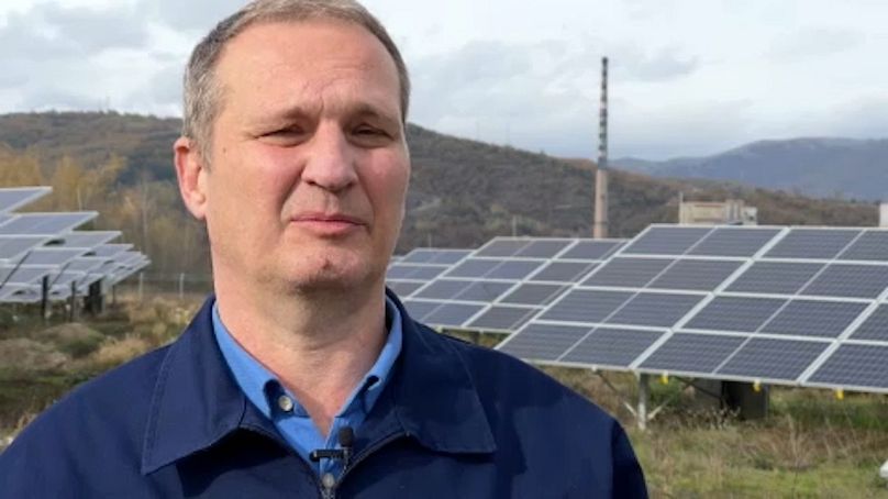 Cedomir Arsouski es el operador de la central fotovoltaica