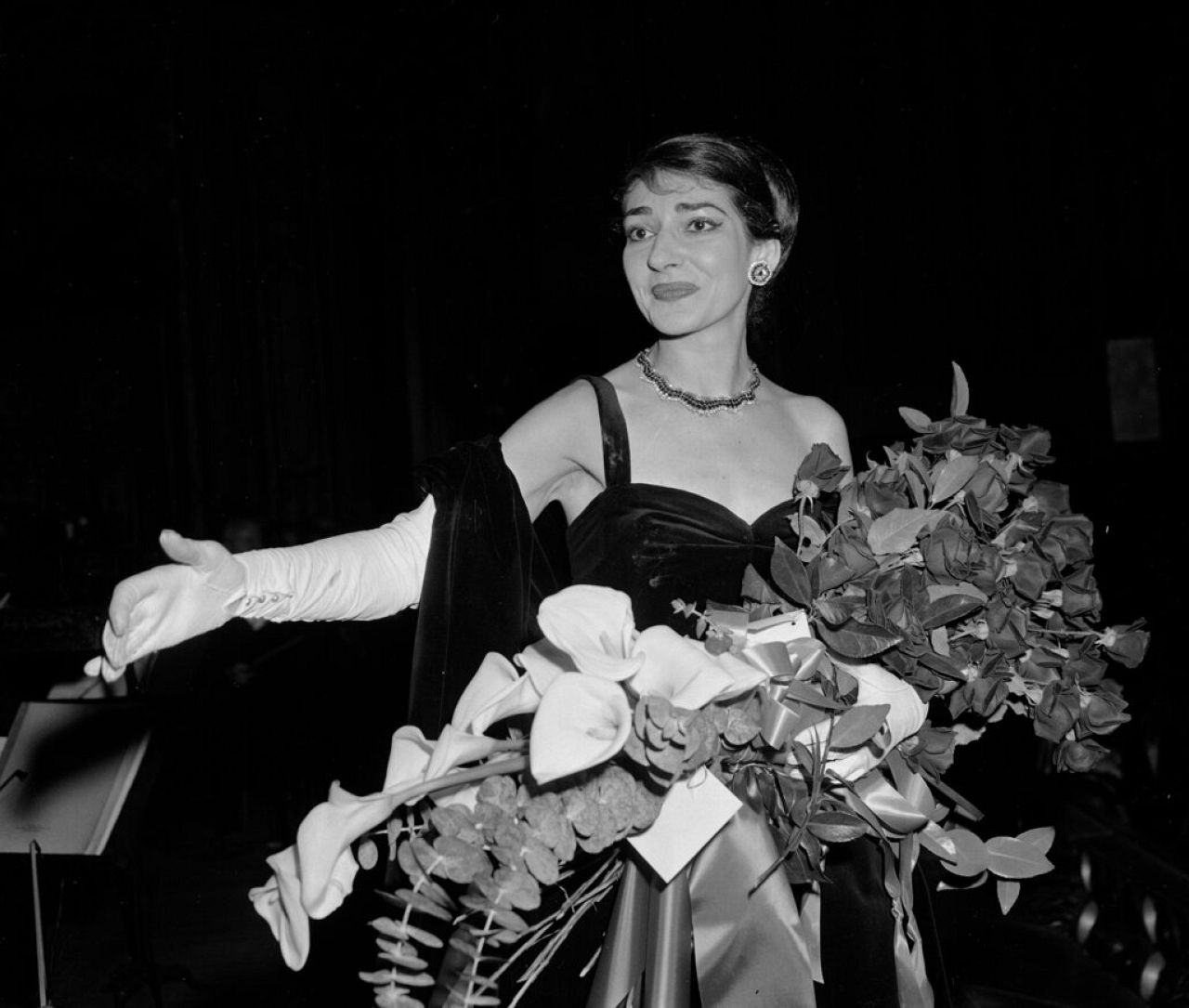 Opera soprano Maria Callas acknowledges cheers from a capacity crowd at the Civic Opera House in Chicago, Jan. 22, 1958.