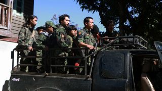 HSG'ler ve silahlı etnik gruplar Loikaw'ı ele geçirmek için haftalardır cunta ile çatışıyor