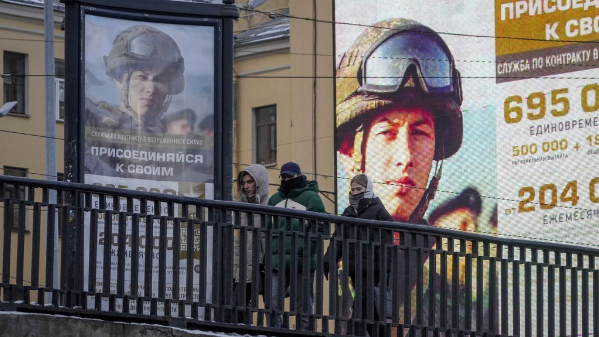 Háborús plakát Szentpéterváron