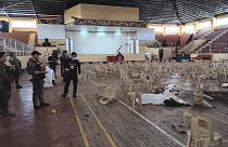 Сотрудники правоохранительных органов на месте взрыва, Марави, 3 декабря 2023 года.