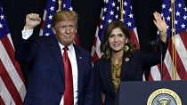 Trump és Noem - Sioux Fallsban, Dél-Dakora, 2023 szeptember 7. 