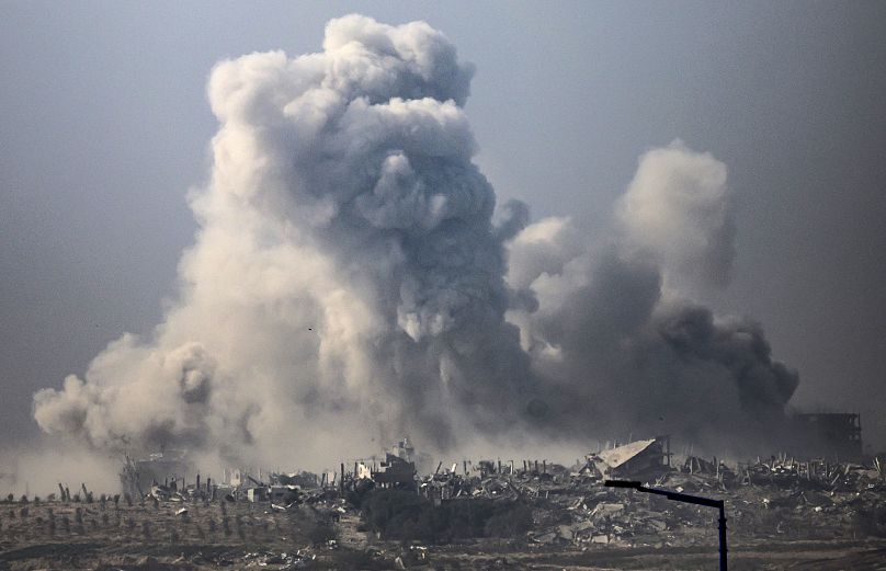 İsrail, Gazze'nin güneyini vuruyor