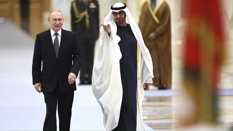 الرئيس الإماراتي محمد بن زايد يستقبل الرئيس الروسي فلاديمير بوتين