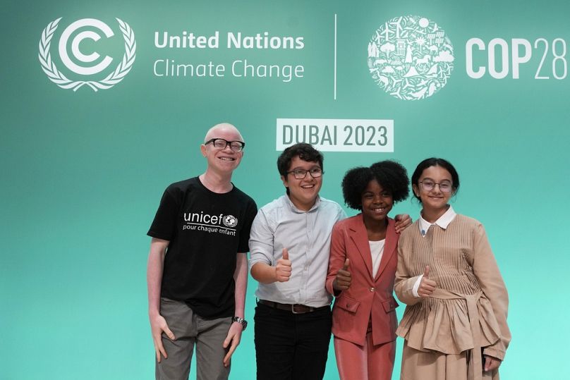 ARCHIVO - Francisco Vera en un evento para expresar las necesidades de los niños sobre el cambio climático en la Cumbre del Clima de la ONU COP28, 06/12/2023, en Dubai