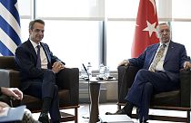 Yunanistan Başbakanı Kiryakos Miçotakis (sol), Cumhurbaşkanı Recep Tayyip Erdoğan 