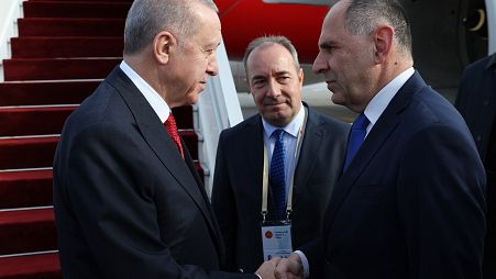 Άφιξη Ρετζέπ Ταγίπ Ερντογάν - Υποδοχή από τον ΥΠΕΞ Γιώργο Γεραπετρίτη