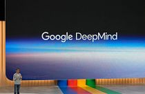 ساندرای پیچای مدیرعامل گوگل در جلسه معرفی سیستم‌های مبتنی بر هوش مصنوعی