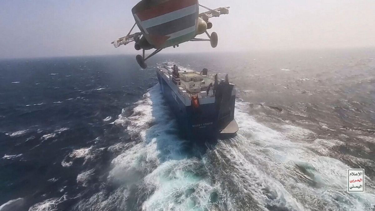 حملات حوثی‌های یمن به کشتی‌ها در دریای سرخ