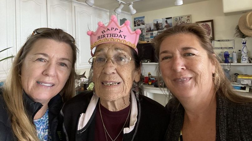 Sally, Carolyn és Susan az anya 80. születésnapján, 2022-ben