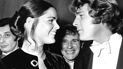 O'Neal és a női főszerepet játszó Ali MacGraw a londoni Odeon Színházban a Love Story premierjén 1971. március 8-án