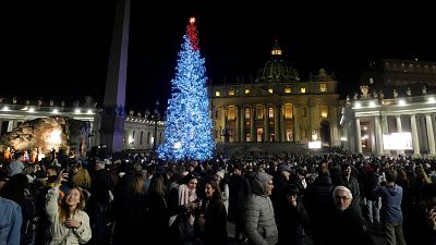 Karácsonyfa a Szent Péter téren