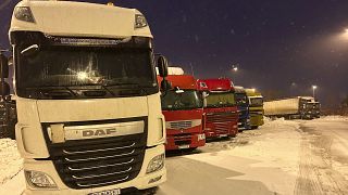A lengyel határnál várakozó ukrán kamionok