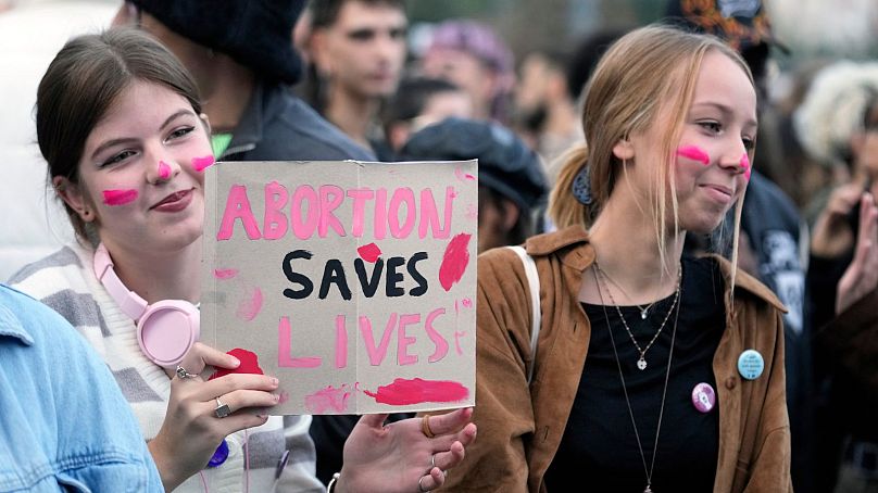 Proposta contro l'aborto: la donna deve ascoltare il feto