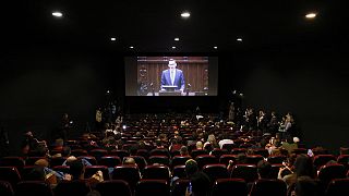 Polacos assistiram em direto numa sala de cinema ao dia agitado no parlamento