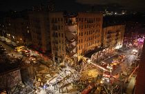 Un edificio de siete plantas sufrió un derrumbe parcial el lunes en el barrio del Bronx, en Nueva York (EE.UU.)
